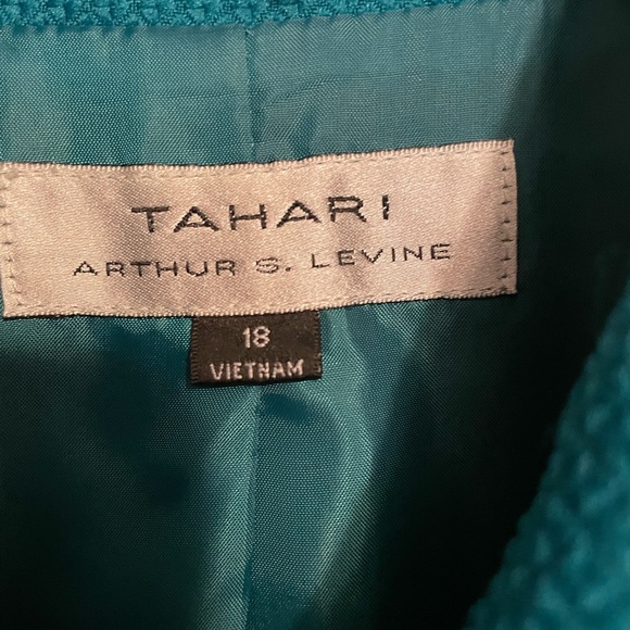 Tahari Jacket - Picture 2 of 4